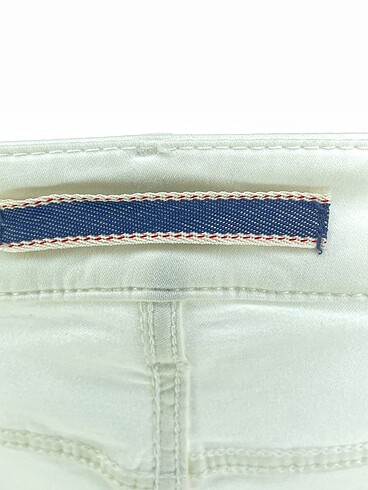 38 Beden beyaz Renk Massimo Dutti Jean / Kot %70 İndirimli.