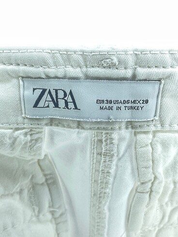 38 Beden beyaz Renk Zara Jean / Kot %70 İndirimli.