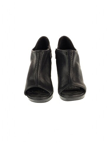 38 Beden Diğer Stiletto %70 İndirimli.