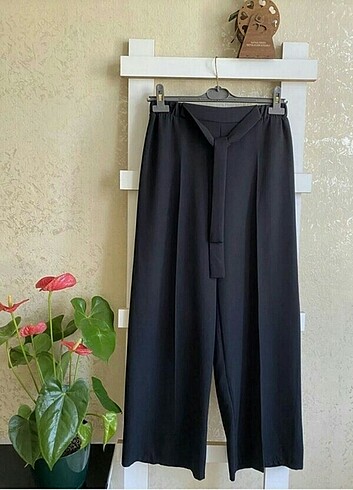 Kuşaklı bol paça pantolon