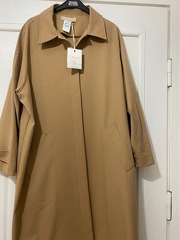 Diğer Harika bir kumaşa sahip trençkot oversize
