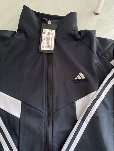 Adidas Adidas dalgıç kumaş????