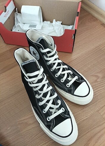 37 Beden siyah Renk converse chuck 70