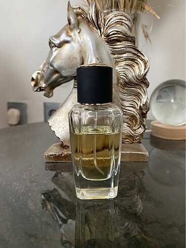 Beden Arabian Oud Madawi Gold Edition muadil
