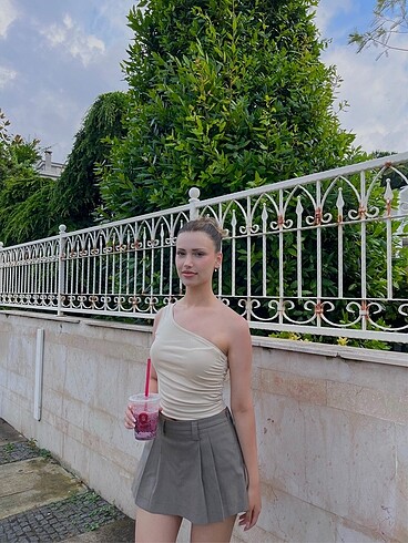 m Beden Crop Top.
