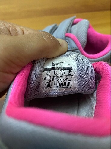 23 Beden Nike 23.5 numara kız spor ayakkabı