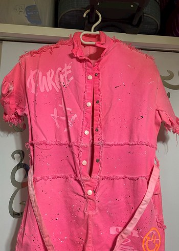 Pembe Kısa Tulum, Bağcıklı, Renkli Batik Desen - Görsel 3