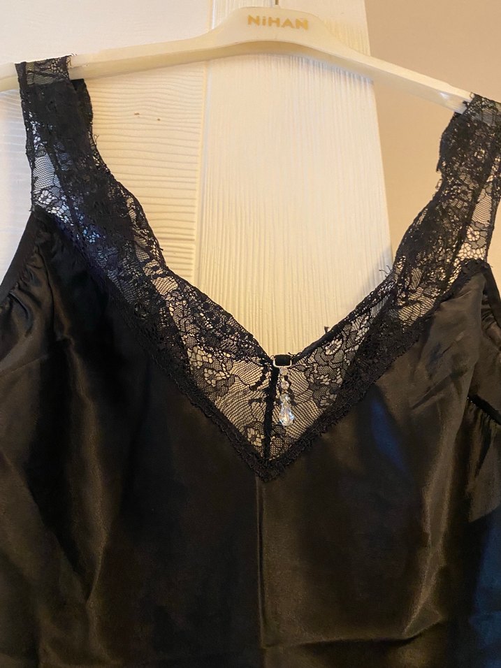 Dantelli Siyah saten Midi Gecelik - Görsel 2