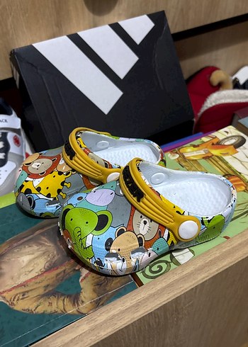 Renkli Baskılı Erkek Çocuk Terlikleri - Görsel 2