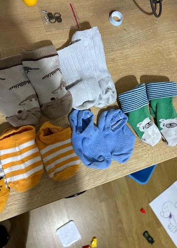 Bebeklee için renkli desenli çoraplar - Görsel 3