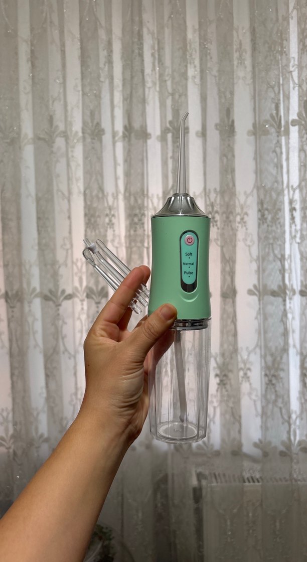 Yeşil Renkli Kişisel Ağız Bakım Cihazı - Görsel 2