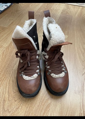 Harley Davıdson kadın bot - Görsel 3