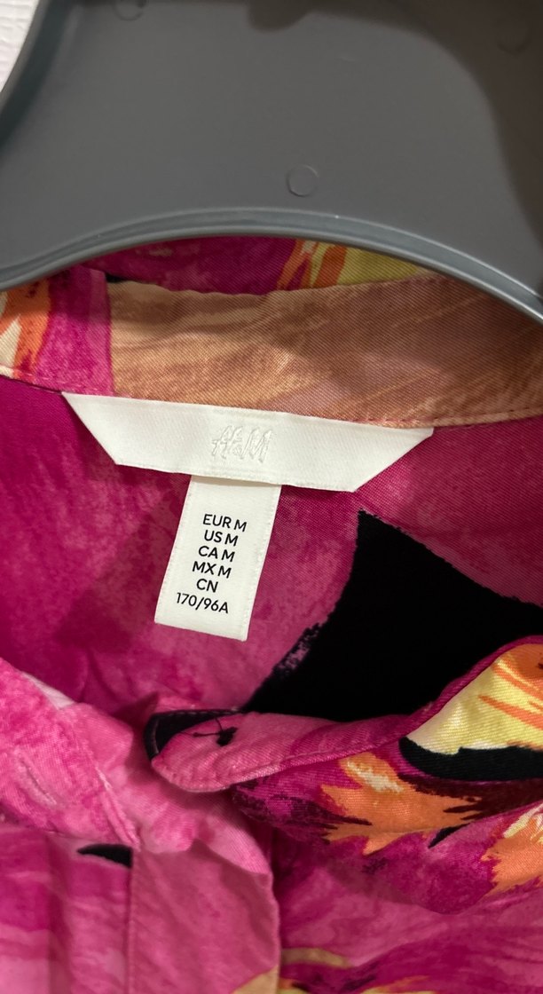 Düğmeli Pembe Batik Desenli Kadın Gömlek - Görsel 2