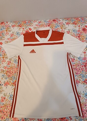 Orijinal adidas forma