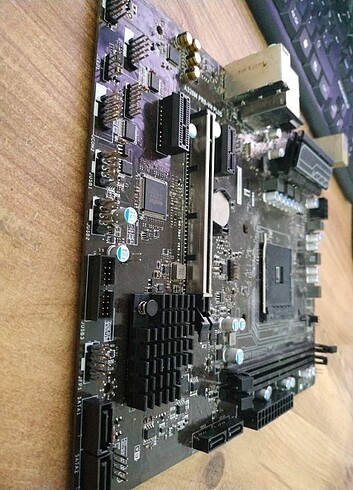 MSİ A320M PRO VH PLUS ARIZALI ANAKART