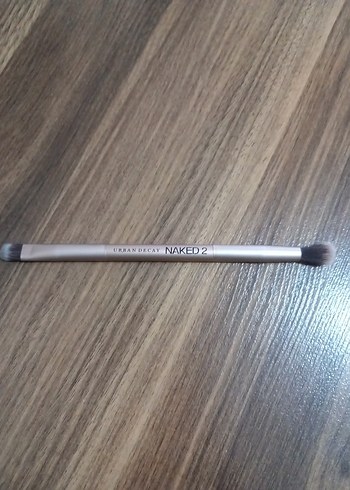 Bej ve Gri Makyaj Fırçası - Görsel 2