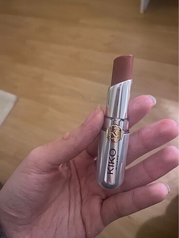  Beden Kiko 08 Almond Lip Balm