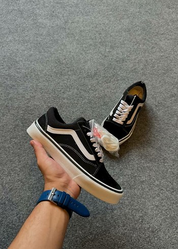 Vans old skool