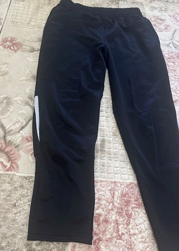 Siyah Sporcu bol Kesim Eşofman - Görsel 2