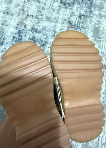 Çocuk Kahverengi Kürklü Bot - Görsel 3