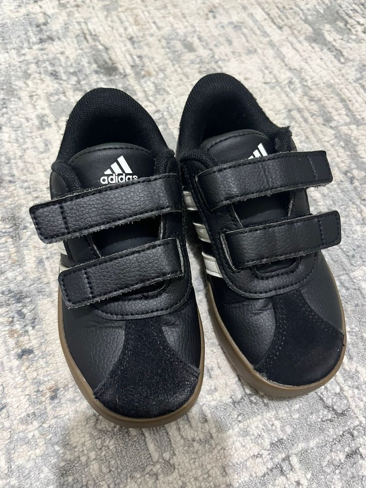 Erkek Çocuk Siyah Adidas Spor Ayakkabı - Görsel 2