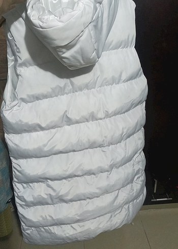 Beyaz Yüksek Yakalı Kadın Şişme Yelek - Görsel 3