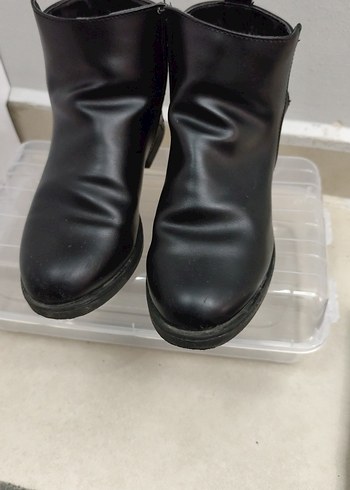 Siyah Deri Kadın Botları, Tokalı, Kalın Topuklu - Görsel 5