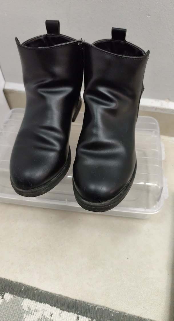 Siyah Deri Kadın Botları, Tokalı, Kalın Topuklu - Görsel 5