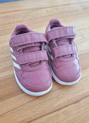 Adidas spor ayakkabı