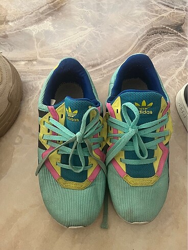 Adidas ayakkabı