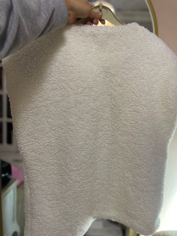 Beyaz Kürklü Yüksek Yaka Kadın yelek - Görsel 4