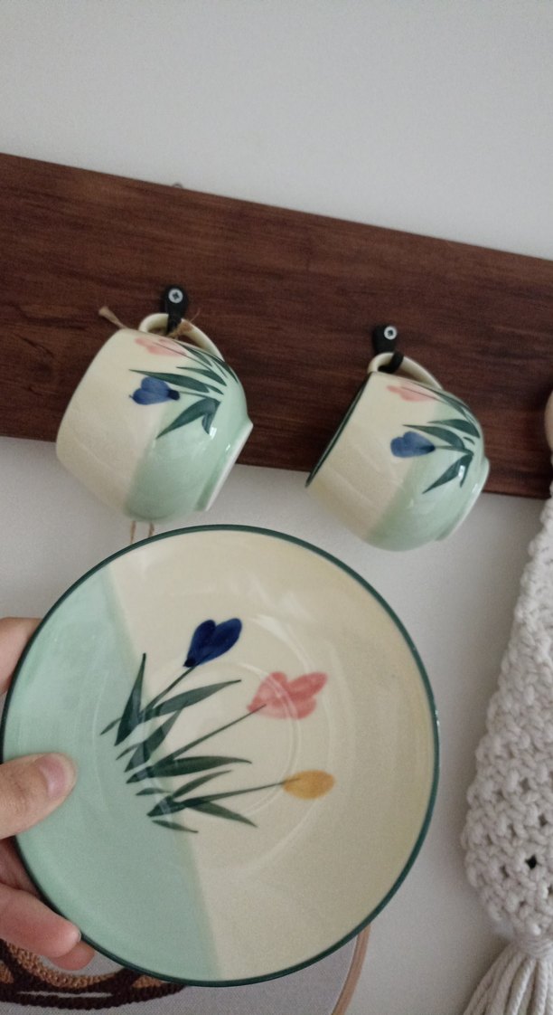 Bej Pastel Çiçek Desenli Seramik Kupa - Görsel 3