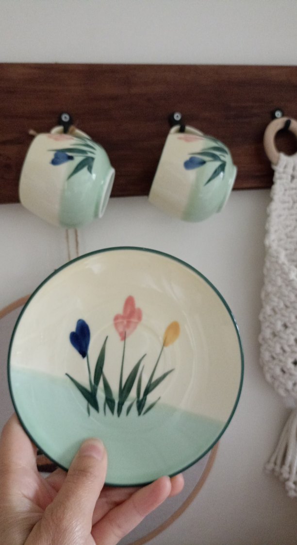 Bej Pastel Çiçek Desenli Seramik Kupa - Görsel 2