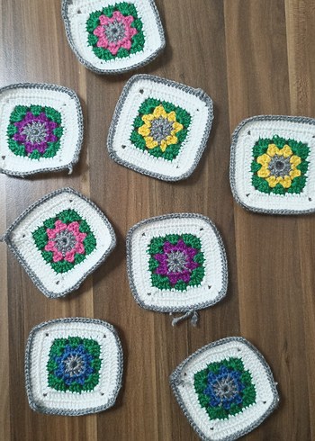 Renkli Bohem El Örgüsü Kare Motifler 8 adet