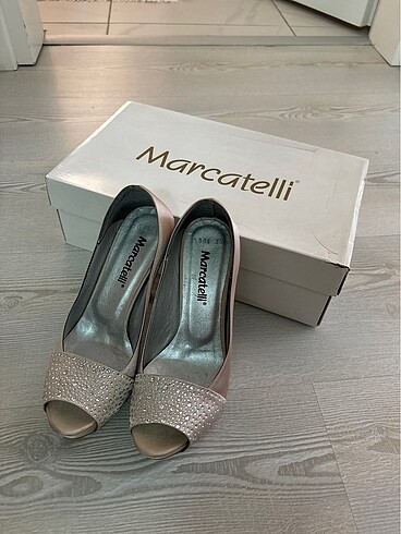 Topuklu ayakkabı marcatelli