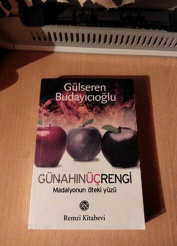 Günahın Üç Rengi - Gülseren Budayıcıoğlu 