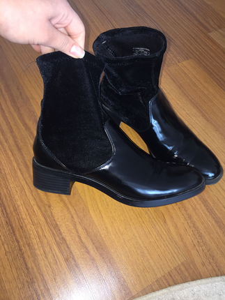 Zara Zara kısa bot