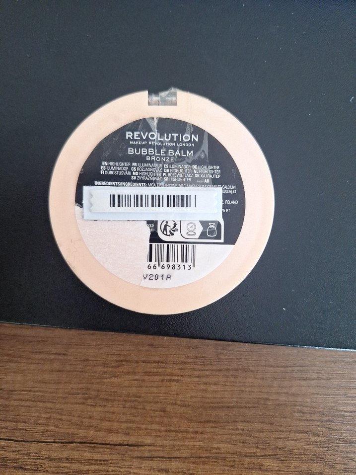 Revolution Bubble Balm Bronz Aydınlatıcı - Görsel 4