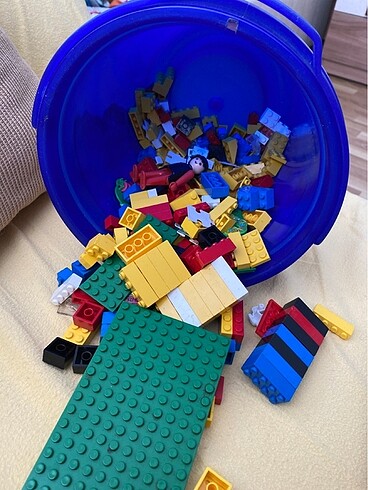 Eski lego parçaları tam değil
