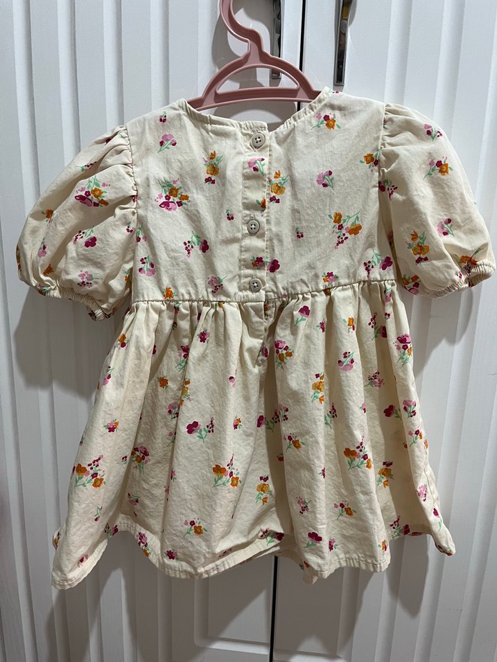 Çiçek Desenli Pamuklu Kız Çocuk Elbise - Görsel 3