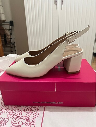 Topuklu ayakkabı - Görsel 3