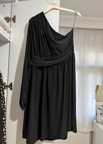 Tek Omuzlu Siyah Uzun Abiye Elbise - Görsel 4