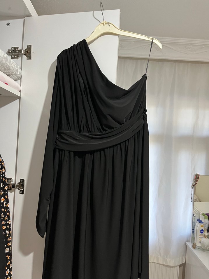 Tek Omuzlu Siyah Uzun Abiye Elbise - Görsel 5