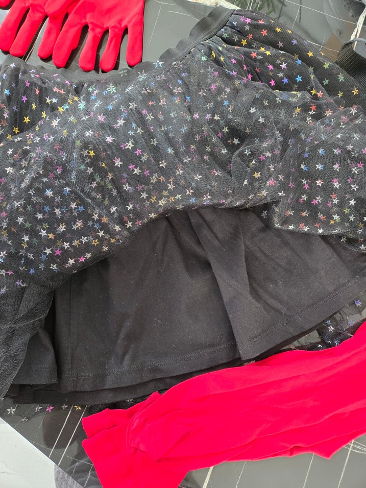 Tütülü Çocuk Eteği,bel çantası ,kırmızı eldiven ve muz çorap - Görsel 4