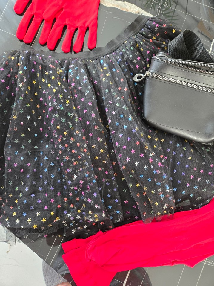 Tütülü Çocuk Eteği,bel çantası ,kırmızı eldiven ve muz çorap - Görsel 3