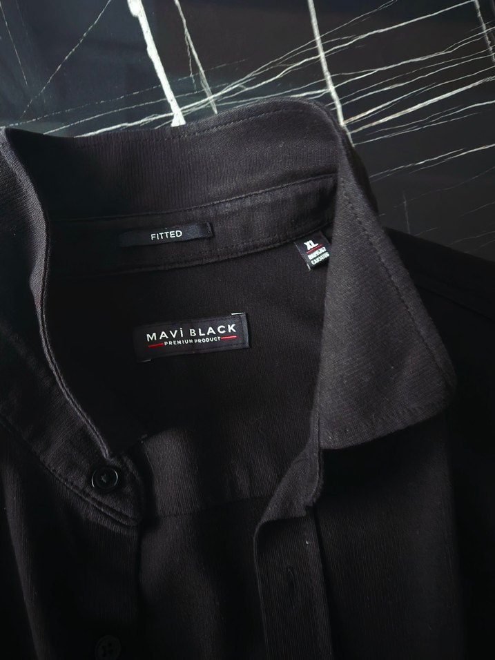 2 adt polo slim fit L gömlk v 1 mavi marka siyah gömlk v 2 çorap - Görsel 3