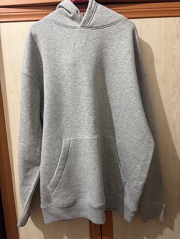 Pull and Bear Pull bear sweatshirt