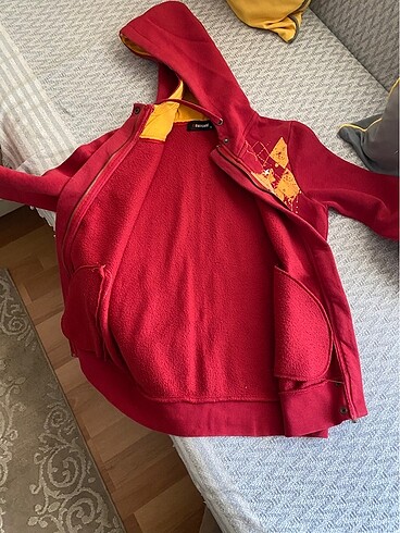 GS Store Gs sweatshirt