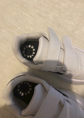 Adidas Çocuk Beyaz Cırt Cırtlı Spor Ayakkabı