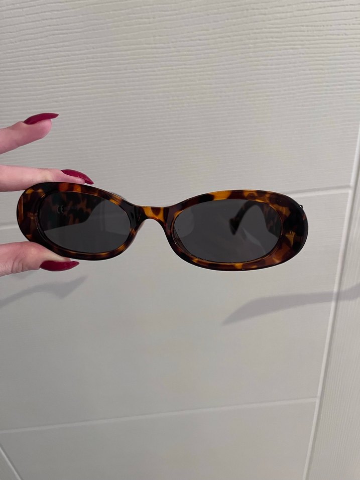 Vogue model Bershka gözlük - Görsel 3